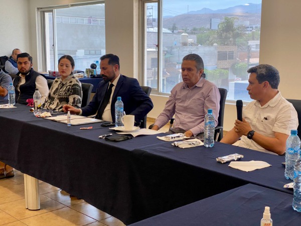 Realiza SCT mesas de trabajo con empresarios del transporte público y ...